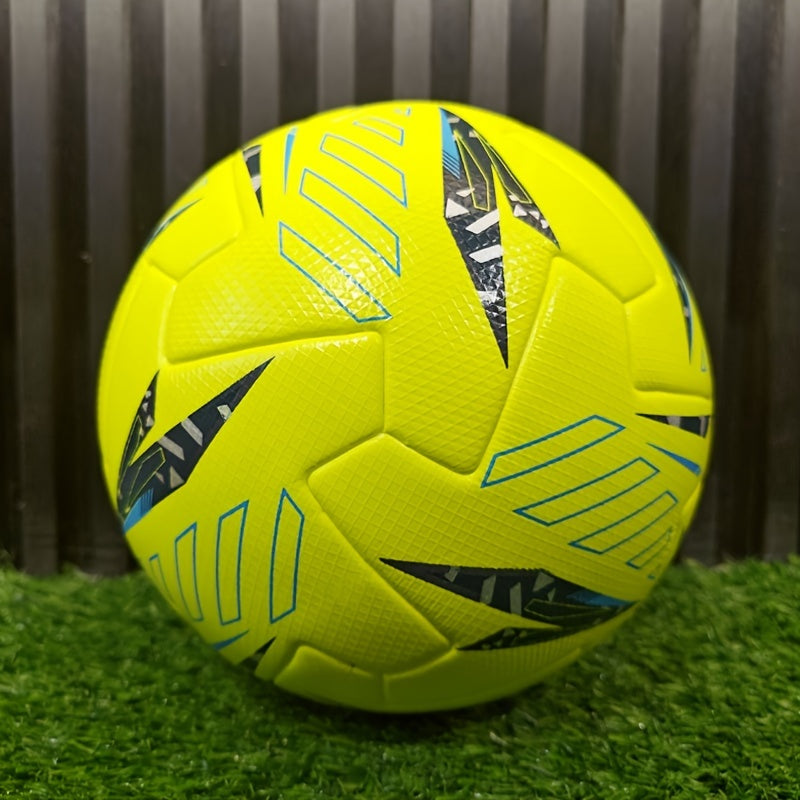 Size 5 Football High-Quality Faux Leather Seamless Heat-Bonded Size 5 Football, Designed for Adult Training And Competition, Featuring High Elasticity, Wear Resistance, Anti-Slip, And Protective Properties, Comes with a Ball Needle And Net