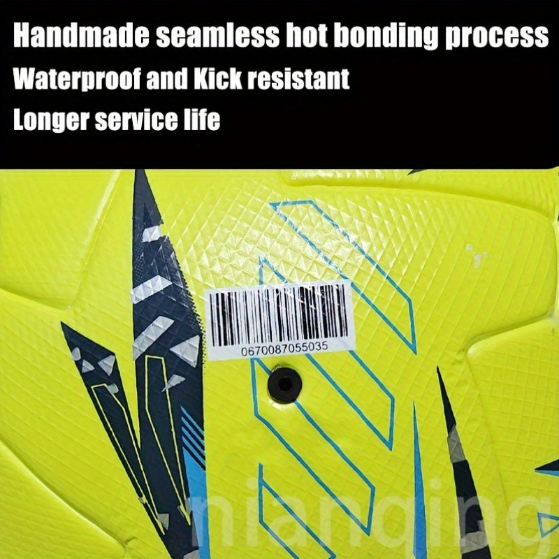 Size 5 Football High-Quality Faux Leather Seamless Heat-Bonded Size 5 Football, Designed for Adult Training And Competition, Featuring High Elasticity, Wear Resistance, Anti-Slip, And Protective Properties, Comes with a Ball Needle And Net